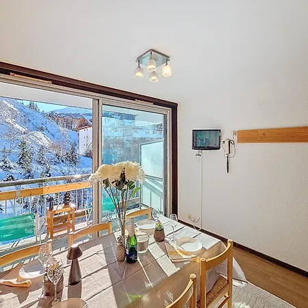 1650 - Mountain View - Snow Front 7s10 * Courchevel